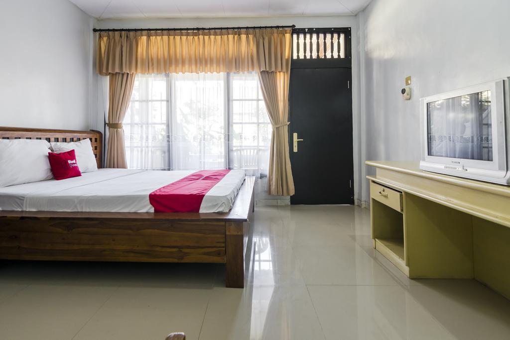 Reddoorz @ Poppies Lane 1 Hotel กูตา ภายนอก รูปภาพ