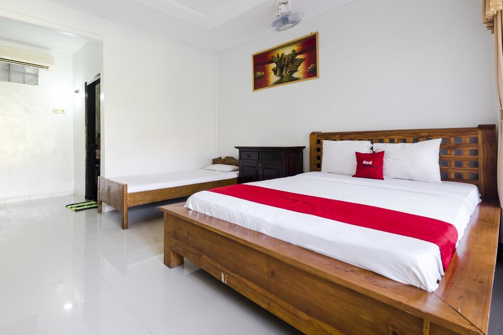 Reddoorz @ Poppies Lane 1 Hotel กูตา ภายนอก รูปภาพ