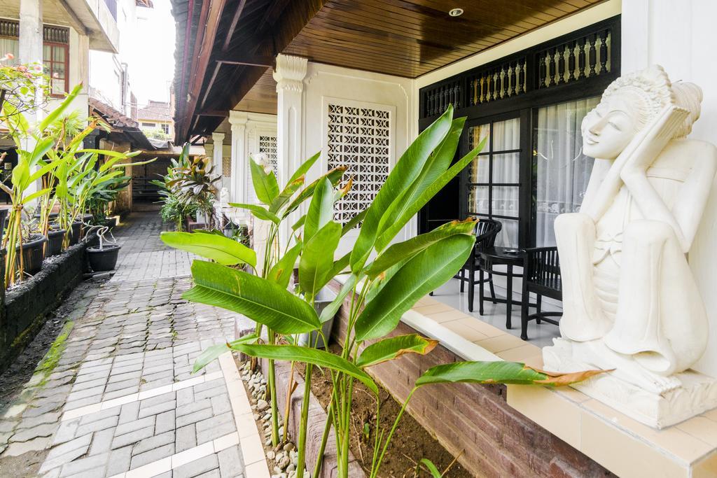 Reddoorz @ Poppies Lane 1 Hotel กูตา ภายนอก รูปภาพ