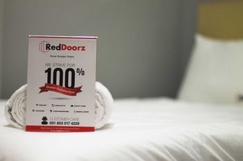 Reddoorz @ Poppies Lane 1 Hotel กูตา ภายนอก รูปภาพ